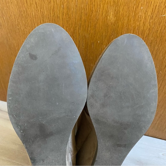 MADDEN GIRL • “Dukkee” Faux Suede Lace Up Wedge Ankle Boots - Size 8.5 - Picture 11 of 16